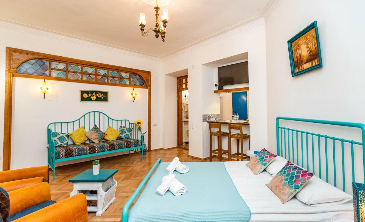 ★ Blue Door Rhapsody ★ - Special Stay In Old Town! Tbilisi Exteriör bild