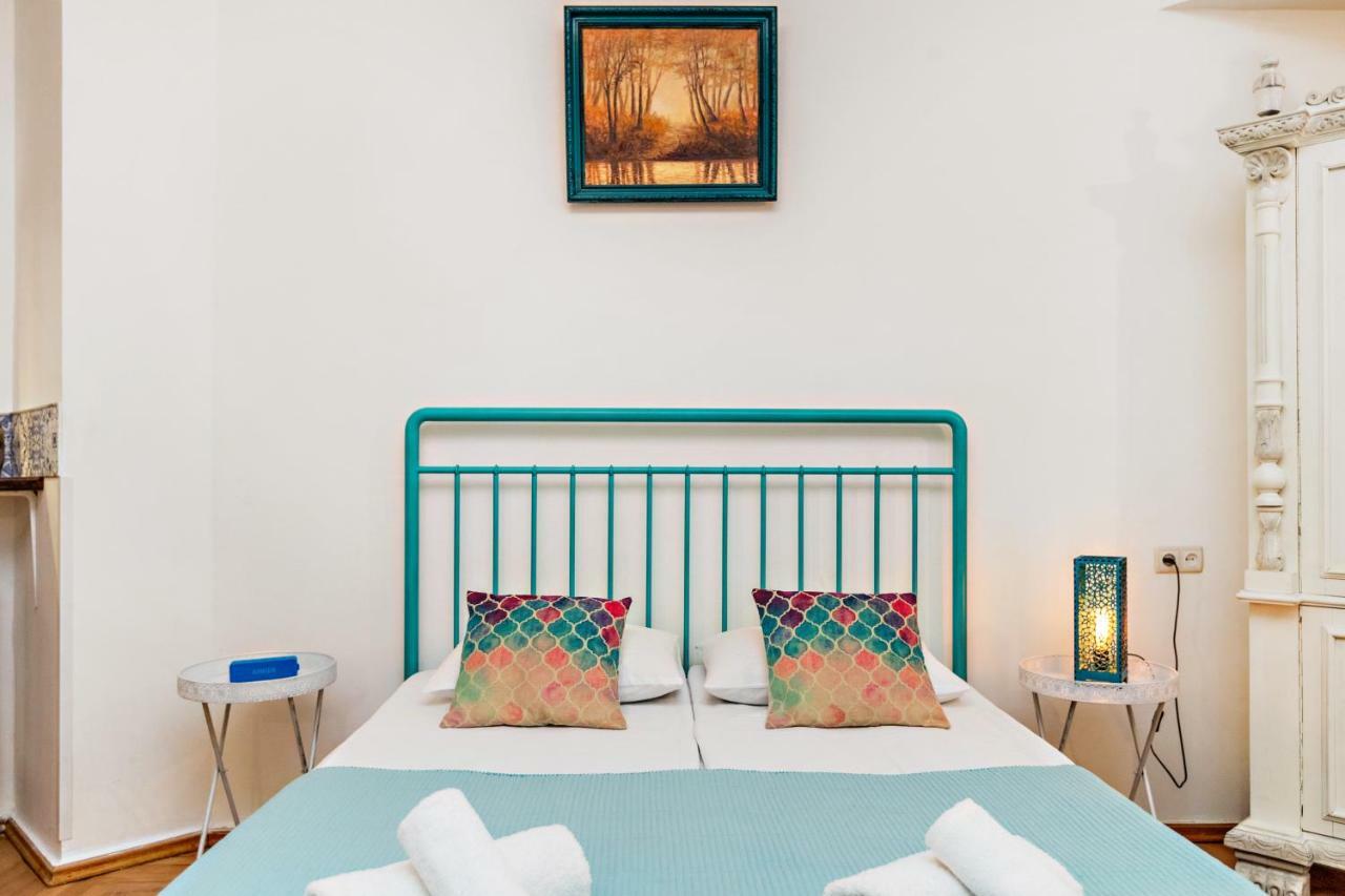★ Blue Door Rhapsody ★ - Special Stay In Old Town! Tbilisi Exteriör bild